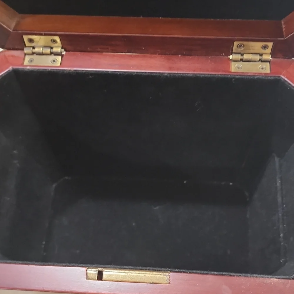 Bombay Company Vintage Ornate Wooden Jewelry Box with Black Tassel Key - Picture 6 of 15